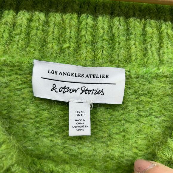 & Other Stories Green Off Shoulder Cropped Wool Knit Jumper Sweater XS Alpaca - Picture 6 of 7